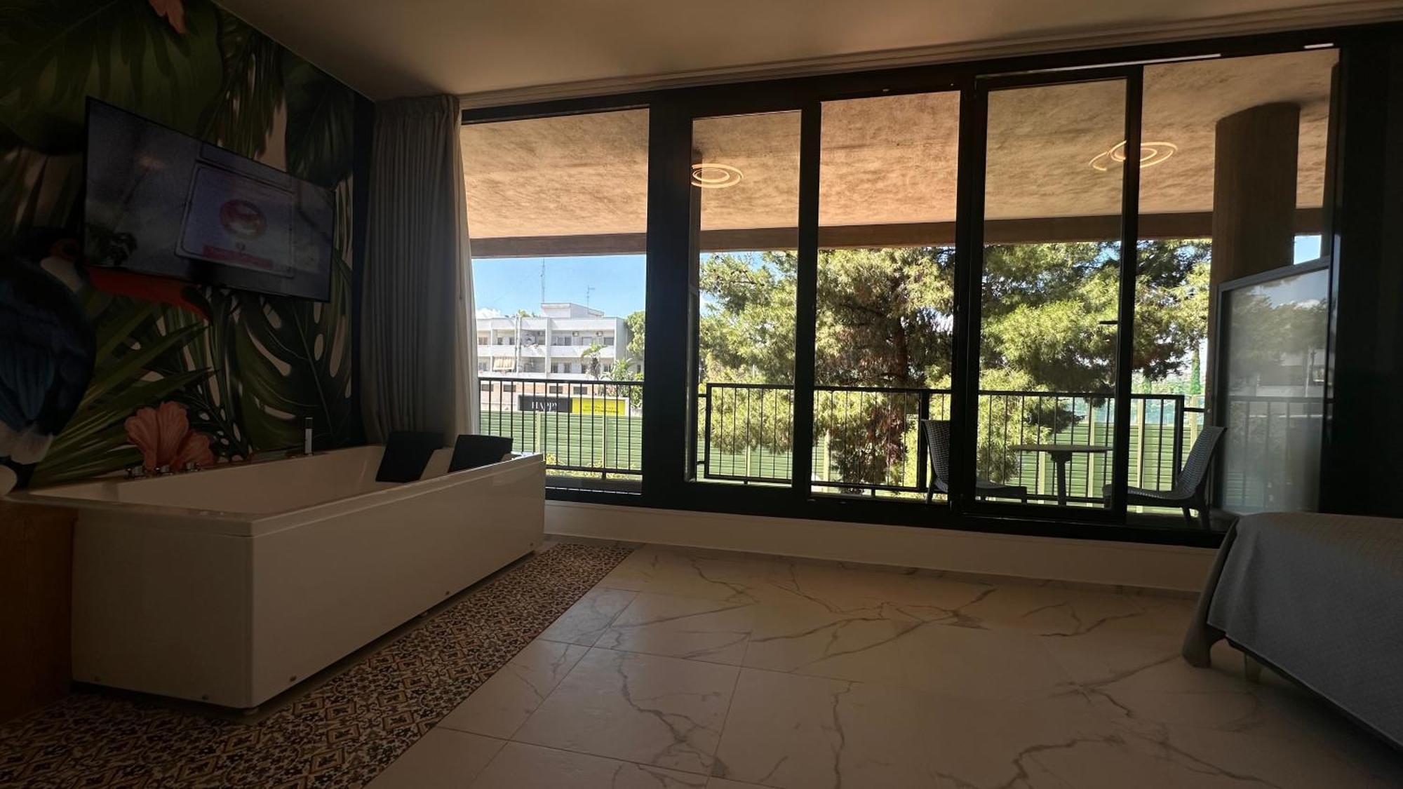 Cconforthotels Puglia Promenade Apartment 5 Bari Bagian luar foto