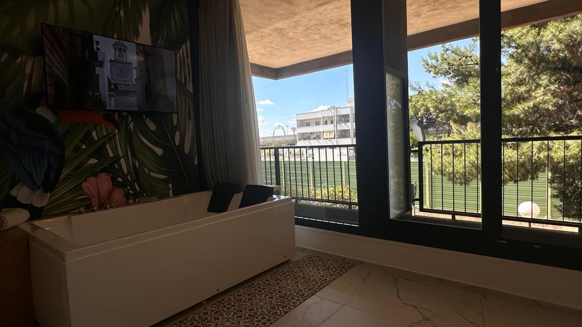 Cconforthotels Puglia Promenade Apartment 5 Bari Bagian luar foto